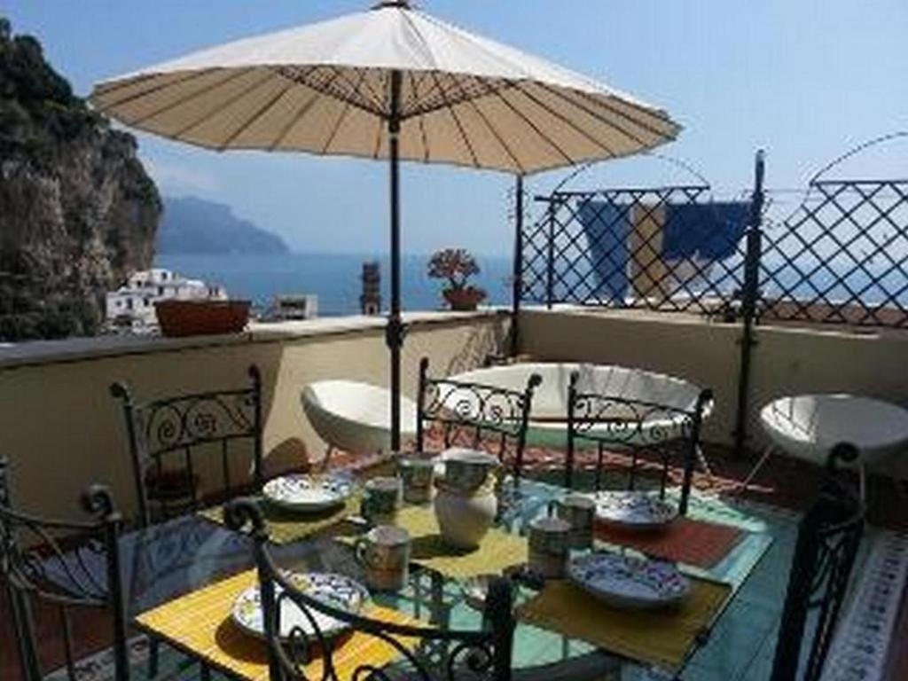 House Amalfi - Terrace & Seaview Lejlighed Atrani Eksteriør billede